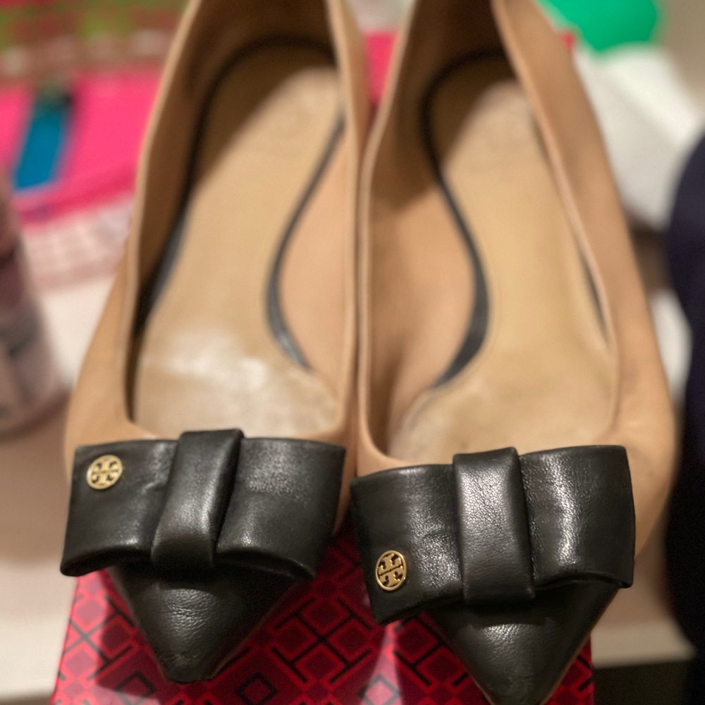 Tory Burch Aimee Flats - Vintage size 9
